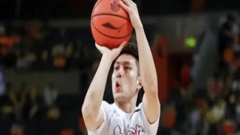 约基奇压哨三分锁定NBA胜利，波特精准助攻添彩